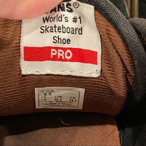 Vans Pro Black Suede Gum Sole Sneakers 6 Youth - Picture 5 of 9
